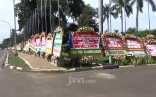 Kritik Anggaran Karangan Bunga Kota Bekasi, Gus Shol: Gunakan Uang Tri Saja - JPNN.com