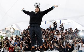 Maradona Tutup Usia, Napoli: Rasanya Seperti Dipukul KO - JPNN.com