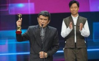 Rhoma Irama dan Mendiang Didi Kempot Raih Penghargaan Khusus AMI Awards 2020 - JPNN.com