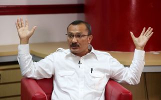 Ferdinand Tak Setuju Novel Baswedan Dilaporkan ke Bareskrim, Kaitkan dengan Jokowi - JPNN.com