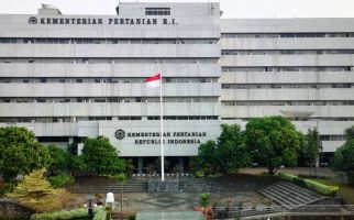 Kementan Terus Mengawal Masa Panen Padi di Semua Wilayah Indonesia - JPNN.com