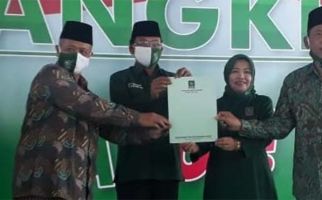 Versi SMRC Lathifah-Didik Unggul Tipis di Kabupaten Malang - JPNN.com