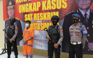 Tersangka Penyiraman Air Keras Dikawal Polisi Bersenjata Laras Panjang - JPNN.com