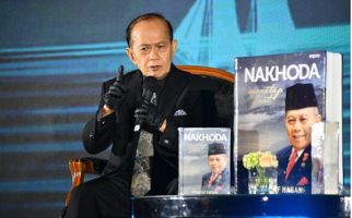 Syarief Hasan Luncurkan Buku Authorized Biography ‘Nakhoda Menatap Laut’ - JPNN.com