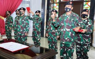 Marsekal Hadi Pimpin Penyerahan Jabatan Kasum TNI dan Sertijab Dua Pejabat Mabes TNI - JPNN.com
