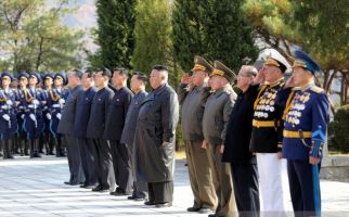 Tahun Baru ala Kim Jong Un: Tulis Surat untuk Rakyat hingga Ziarah Makam - JPNN.com