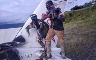 TPN Papua Barat Bertanggung Jawab soal Pembakaran Pesawat, Singgung TNI-Polri - JPNN.com