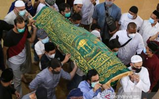 Yusuf Mansur Ungkap Alasan Syekh Ali Jaber Dimakamkan di Daarul Quran - JPNN.com