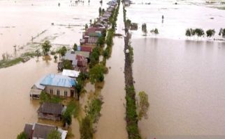 BNPB Sebut Kalimantan Akan Dikepung Banjir, Warga Diimbau Waspada - JPNN.com