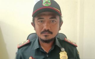 Suami Gerebek Istri Selingkuh dengan Pria Lain di Kamar Hotel - JPNN.com