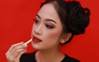 3 Warna Keberuntungan Bisa Kamu Temukan di Lipstik - JPNN.com