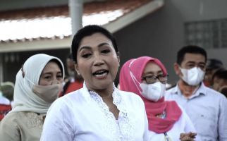 Kunjungi Indramayu, Hetty Andika Takjub Lihat Penampilan Penari Sintren - JPNN.com