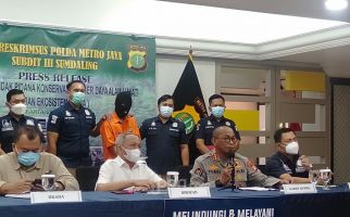 Polisi Menyamar, Sabar, Agak Alot, Akhirnya Berhasil - JPNN.com