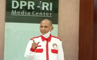 Honorer K2 Tuntut Disamakan Status PNS dengan Bidan PTT dan Pegawai KPK - JPNN.com