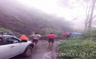 Banjir Bandang dan Longsor Putus Akses ke Kawah Ijen - JPNN.com