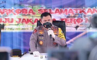 Irjen Fadil Bersama Pemprov DKI Jakarta Musnahkan Ratusan Kilogram Narkoba - JPNN.com