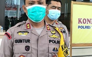 Sore Melatih Pemain Sepak Bola, Malam jadi Pelaku Sodomi, Sang Pelatih Diringkus Polisi - JPNN.com