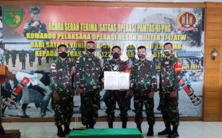 Giliran Pasukan Yonif Tombak Sakti dan Awang Long Amankan Perbatasan RI-PNG, Mohon Doanya - JPNN.com