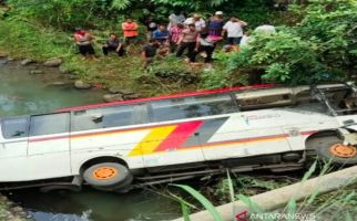 Kondisi Terkini Enam Pejabat Agam Korban Bus Terjun ke Sungai - JPNN.com