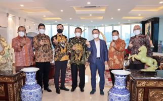 Terima Bos Hyundai, Pak Bamsoet Dorong Pengembangan Kendaraan Listrik di Indonesia - JPNN.com