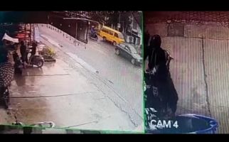 Aksi Orang Ini Terekam CCTV, Hanya Hitungan Detik, Mbak YL Langsung Lemas - JPNN.com