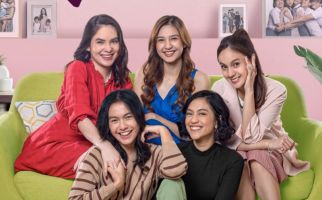 Ini Kisah Persahabatan 5 Perempuan Cantik, Semua Menikah Muda - JPNN.com