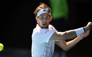 Kecapaian, Dominic Thiem Tumbang di 16 Besar Australian Open 2021 - JPNN.com