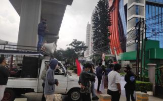 Kunjungan Komisi III DPR ke di Kanwilkum HAM DKI Jakarta Disambut Aksi Unjuk Rasa - JPNN.com