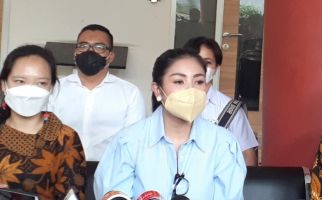 Nindy Ayunda Dicekal ke Luar Negeri - JPNN.com