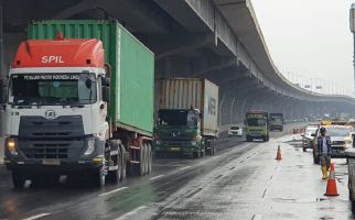 Banjir di Tol Jakarta-Cikampek Surut, Simak Informasinya - JPNN.com