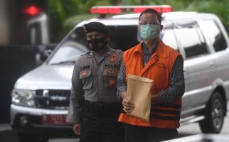 Vaksinasi Covid-19 untuk Tahanan KPK Diprotes Mbak Dewi Anggraeni - JPNN.com
