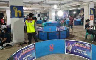 Kontes Ayam di Bogor Dibubarkan Petugas - JPNN.com