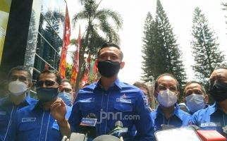 Mas AHY Tiba di Kantor Kemenkum HAM, Langsung Keluarkan Kalimat Ini, Tegas, Brimob Bersiaga - JPNN.com