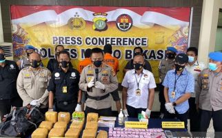 Polisi Tangkap Kurir 12 Kg Sabu-sabu & 3.750 Ekstasi, Bandar Besarnya Masih Bebas - JPNN.com