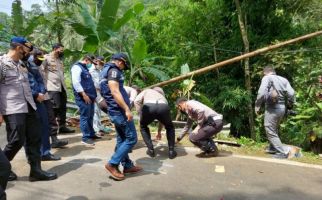 Bus Dilarang Melintas Usai Kecelakaan Maut, Jalur Wado-Garut Bakal Dipasangi Portal Pembatas - JPNN.com