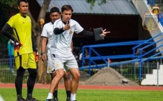 Pelatih Bhayangkara FC: Persaingan Ketat, Kami Butuh 3 Poin - JPNN.com
