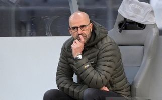 Leverkusen Pecat Peter Bosz Menyusul Hasil Buruk - JPNN.com