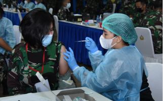 TNI AL Gelar Vaksinasi Covid-19 Tahap Kedua untuk Prajuritnya - JPNN.com