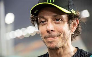 Malam Jumat, Valentino Rossi Resmi Mengumumkan Pensiun dari MotoGP - JPNN.com