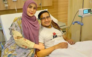 Arie Untung Sudah Sepekan Dirawat di Rumah Sakit, Begini Kondisinya - JPNN.com
