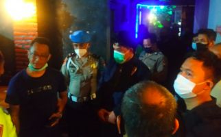 Rombongan Polisi Datang di Klub Malam, Kaget Ada yang Lagi Asyik di Remang-remang - JPNN.com