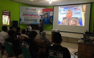 Ibas Serahkan Ambulans Kepada Masyarakat Terdampak Pandemi - JPNN.com