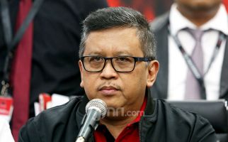 Banteng Vs Celeng, Hasto Anggap Pernyataan Rudy Solo Hanya Obrolan Warung - JPNN.com