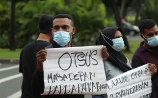 Aksi Massa di Depan Kemdagri Soroti 3 Hal Penting Terkait Papua - JPNN.com