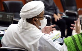 Kasus Rizieq Shihab di Megamendung, Kriminalisasi terhadap Cinta dan Rindu Umat kepada Guru - JPNN.com