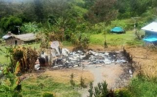 Kelompok Teroris Berulah di Papua, Bakar Rumah Warga Hingga Tembaki Mapolsek Ilaga - JPNN.com