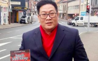 Irjen Johny Ungkap Kendala Menangkap Jozeph Paul Zhang - JPNN.com