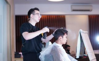 Pengin Sukses Kembangkan Bisnis Barbershop? Nih Simak Tips dari Kevin Tania - JPNN.com
