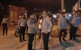 Tawuran Antarpemuda Pecah di Belawan, Batu dan Petasan Beterbangan - JPNN.com