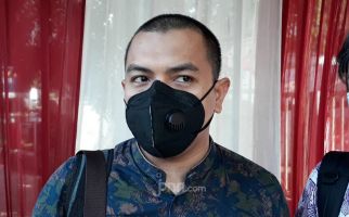 Polisi Sebut Cairan di Bekas Markas FPI Bahan Pembuat Bom, Begini Reaksi Aziz Yanuar - JPNN.com